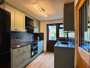 Kitchen- click for photo gallery